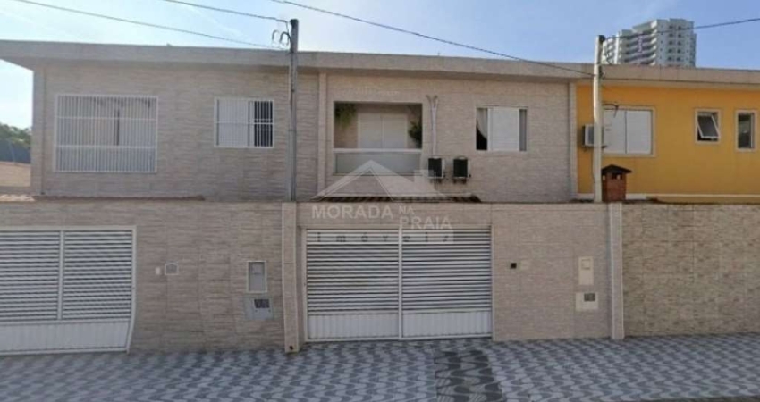 Sobrado MOBILIADO no Forte, 2 suítes, 2 vagas, confira na imobiliária em Praia Grande.