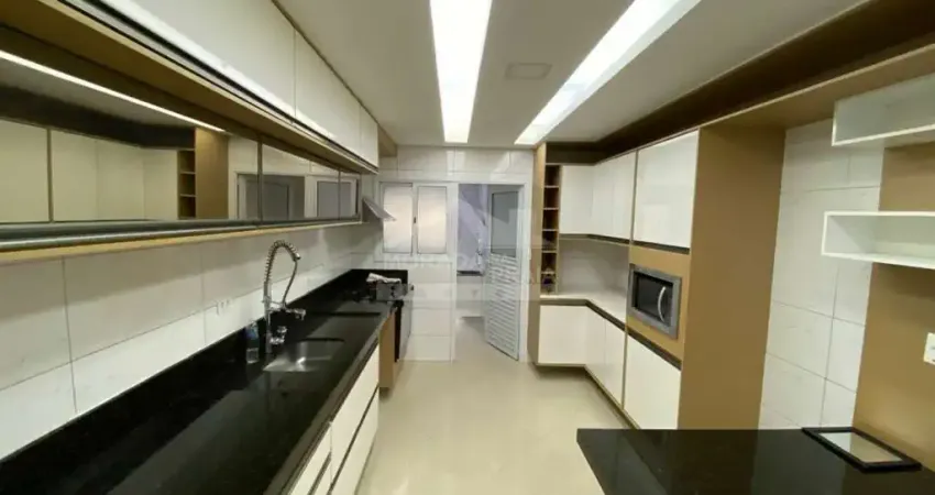 Apartamento alto padrão, mobiliado no forte 3 suítes, 2 vagas privativas, confira em praia grande.