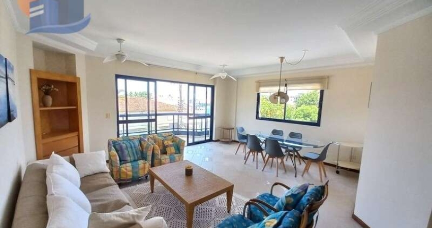Amplo apartamento 01 quadra do Mar!