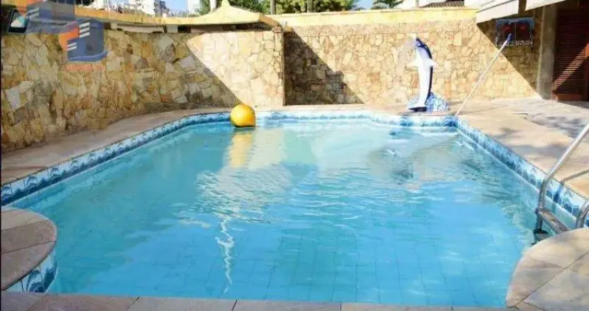 Linda Casa Excelente Localização 05 Dormitórios, Piscina na Enseada Gjá.