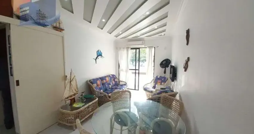 Apto Reformado/Prédio com lazer na Praia da Enseada Guarujá