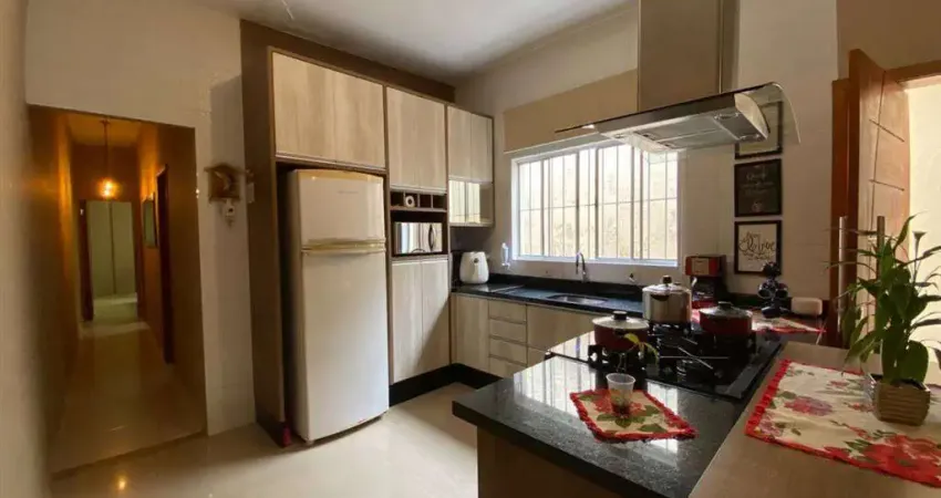 Casa com 4 quartos à venda na Rua Tupi, 2845, Tupi, Praia Grande