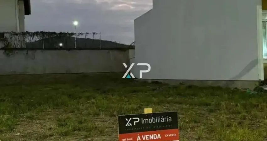 Terreno a venda em condominio fechado no Deltaville