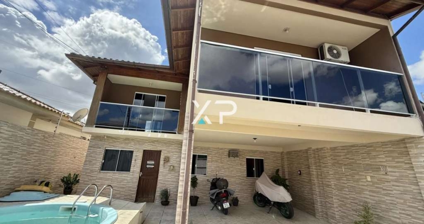 Casa com 5 dormitórios, 2 suíte, 3 banheiros, piscina e 2 vagas no Madri