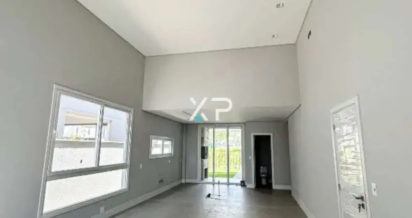 Casa a venda no Condomínio Reserva da Pedra com fundo para o lago