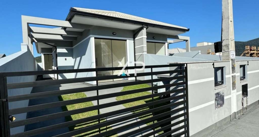 Casa em Forquilhas à venda com 2 quartos | XP2029