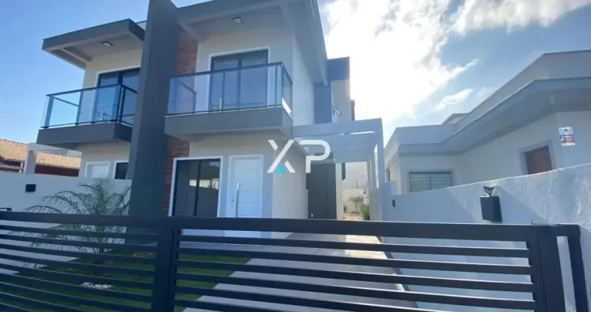 Sobrado em forquilhas com 2 suítes, 3 banheiros e 2 vagas de garagem