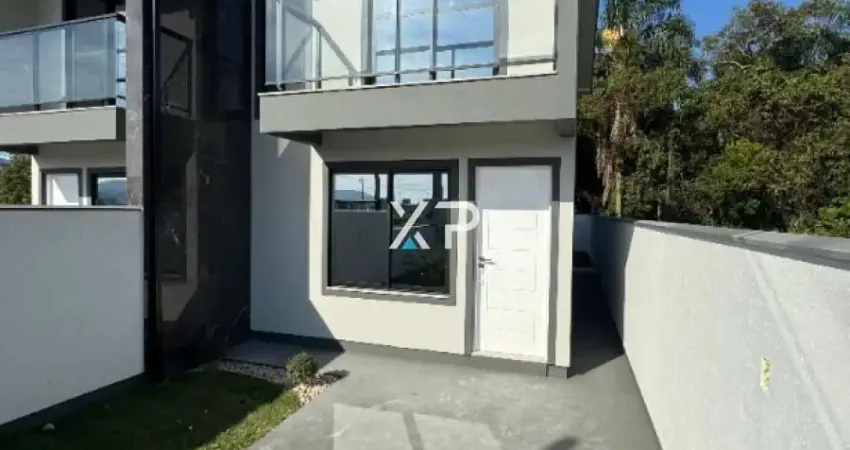 Sobrado amplo de 2 suites, 84 m2 a venda em São José-SC