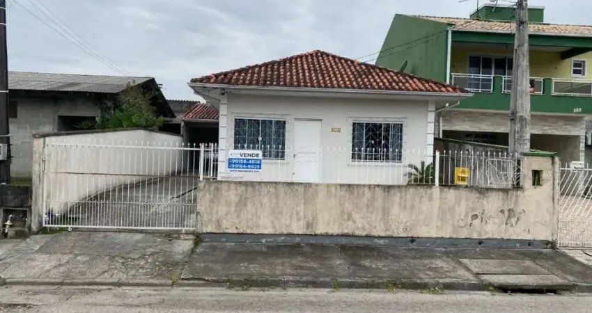 Casa com 2 quartos à venda na Rua das Graviolas, 1, Madri, Palhoça