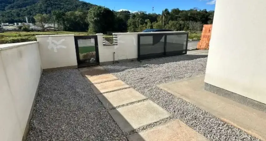 Casa com 3 quartos à venda na Avenida Paulo Roberto Vidal, 129, Bela Vista, Palhoça