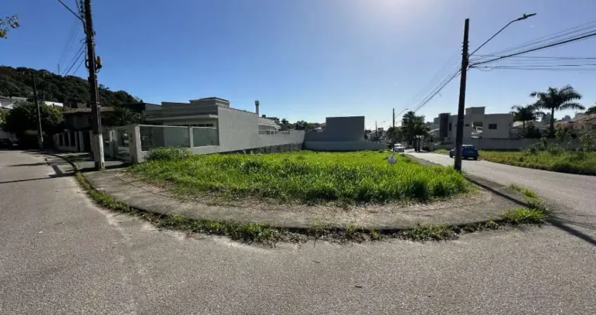 Terreno à venda na Rua das Cambiúnas, Esquina, Pedra Branca, Palhoça