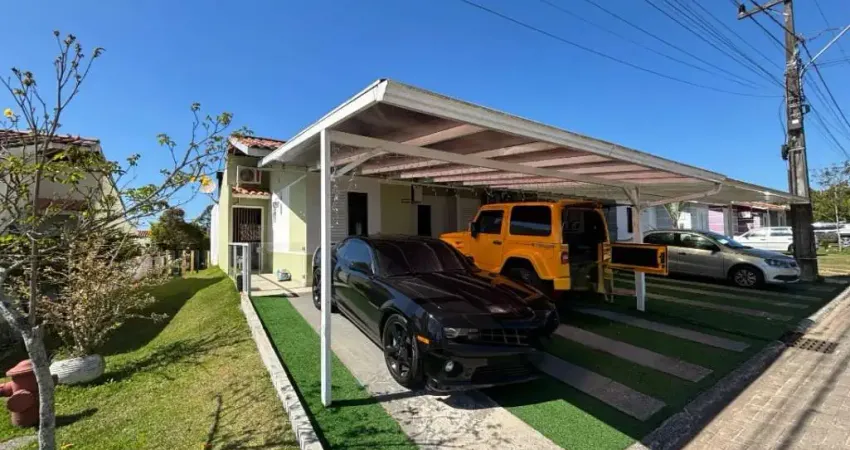 Casa com 3 quartos à venda na Avenida Paulo Roberto Vidal, 689, Bela Vista, Palhoça