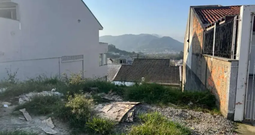 Terreno à venda na Rua Gleci Dias Carneiro, Bela Vista, Palhoça
