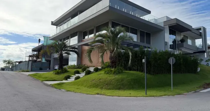 Casa no condomínio reserva da pedra-pedra branca-plhoça/sc