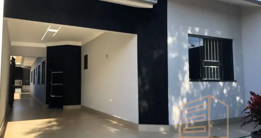 Vendo - Ótima casa 3 quartos (1 suíte + 2 quartos) Semi Mobiliada - Jd Pinheiros II - Maringá-PR.