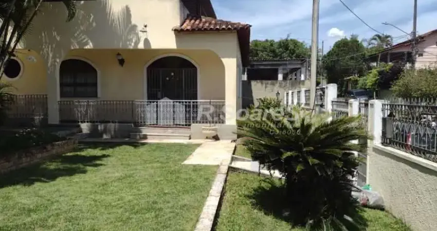 Casa com 3 quartos à venda na Rua Alagoinha, Jardim Sulacap, Rio de Janeiro