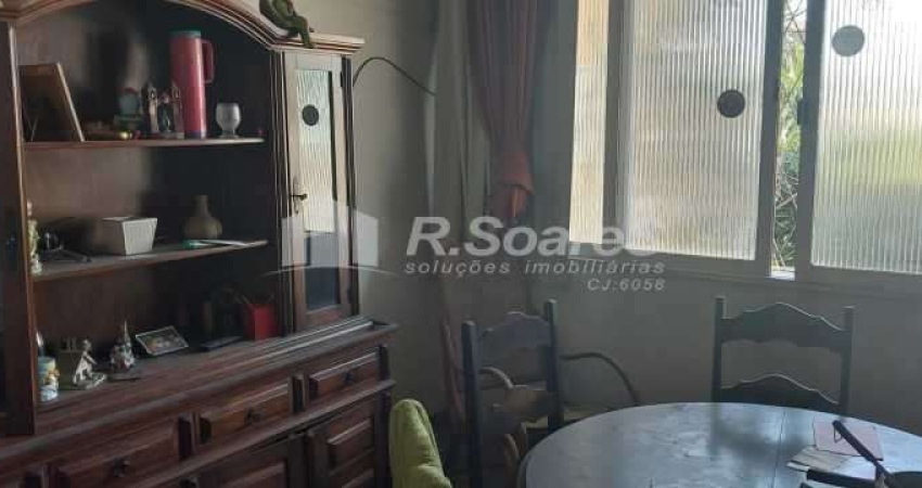 Casa com 2 quartos à venda na Rua das Rosas, Vila Valqueire, Rio de Janeiro