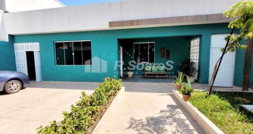 Casa com 3 quartos à venda na Rua das Verbenas, Vila Valqueire, Rio de Janeiro