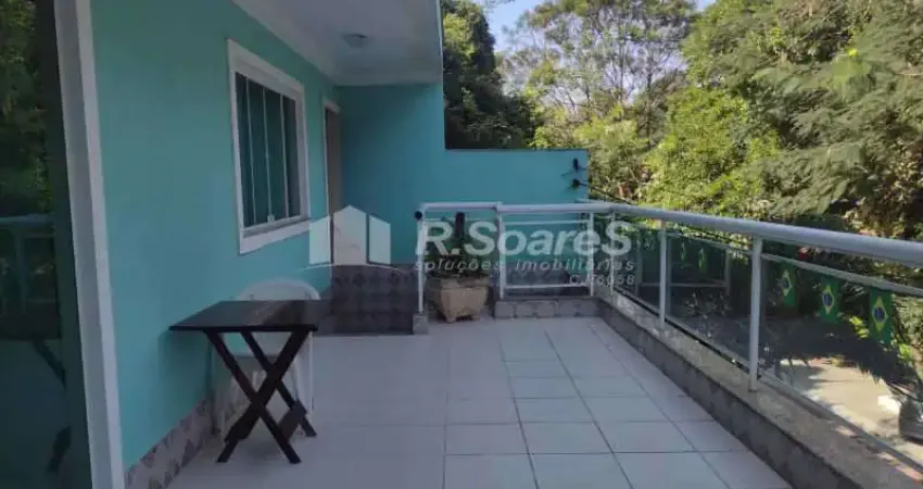 Casa em condomínio fechado com 4 quartos à venda na Rua Moacir dos Santos Lima, Vila Valqueire, Rio de Janeiro