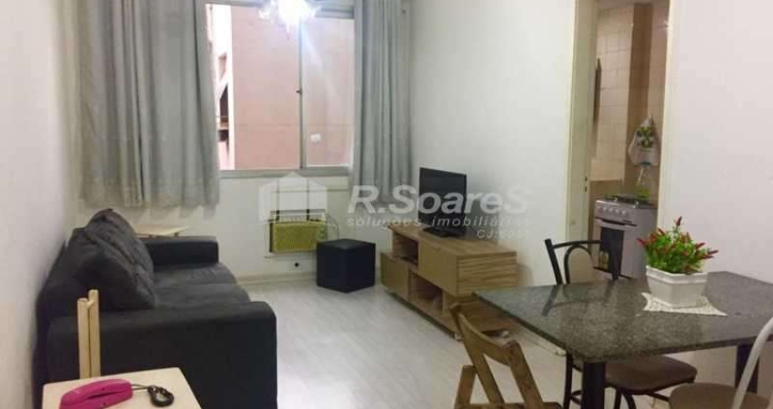 Flat com 1 quarto à venda na Rua Riachuelo, Centro, Rio de Janeiro