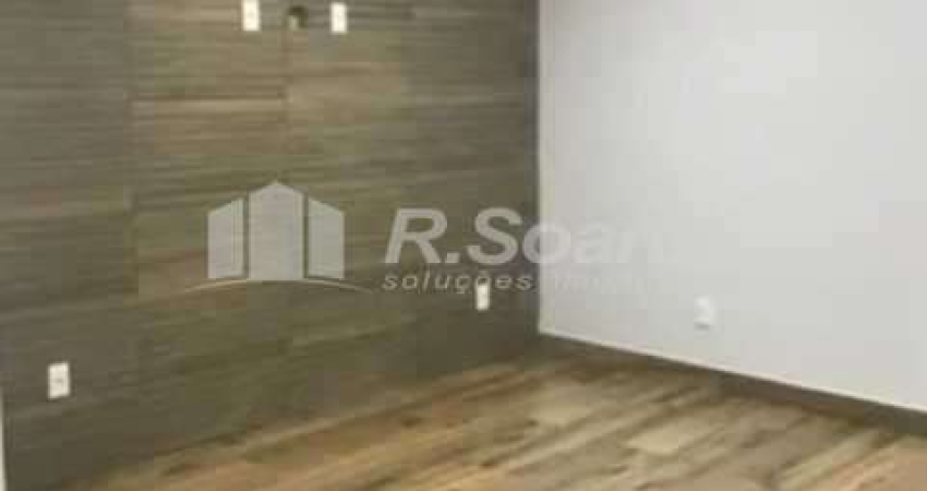 Casa em condomínio fechado com 2 quartos à venda na Avenida Carlos Pontes, Jardim Sulacap, Rio de Janeiro