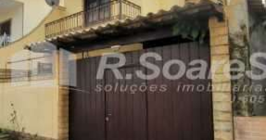 Casa com 2 quartos à venda na Rua Bore, Vila Valqueire, Rio de Janeiro