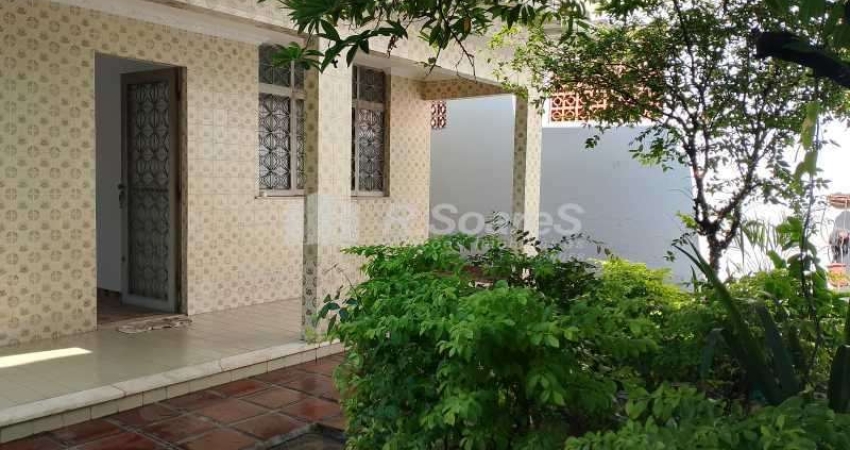 Casa com 3 quartos à venda na Travessa Paulo Leivas Macalão, Realengo, Rio de Janeiro