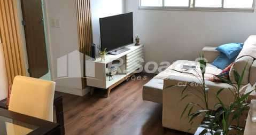 Apartamento com 2 quartos à venda na Avenida Alberico Dinis, Jardim Sulacap, Rio de Janeiro