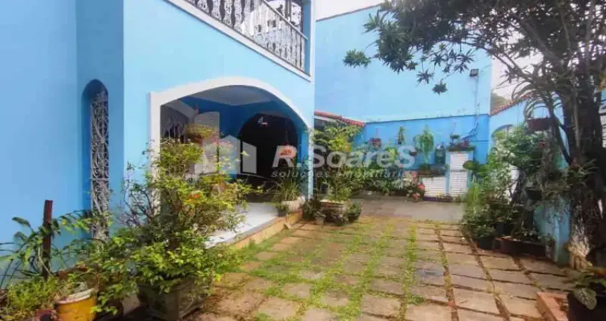 Casa com 5 quartos à venda na Rua Capistrano, Jardim Sulacap, Rio de Janeiro
