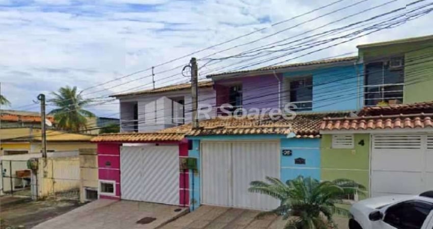 Casa com 2 quartos à venda na Rua Comezanha, Jardim da Posse, Nova Iguaçu