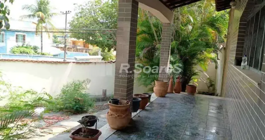 Casa com 3 quartos à venda na Rua Vila Velha, Jardim Sulacap, Rio de Janeiro