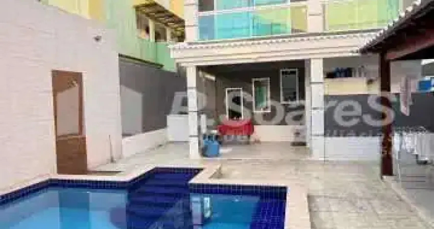 Casa com 3 quartos à venda na Rua Arrozal, Realengo, Rio de Janeiro