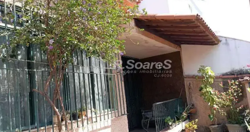 Casa com 3 quartos à venda na Rua Azulão, Marechal Hermes, Rio de Janeiro