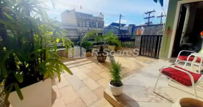 Casa em condomínio fechado com 3 quartos à venda na Rua Arcozelo, Vila Valqueire, Rio de Janeiro