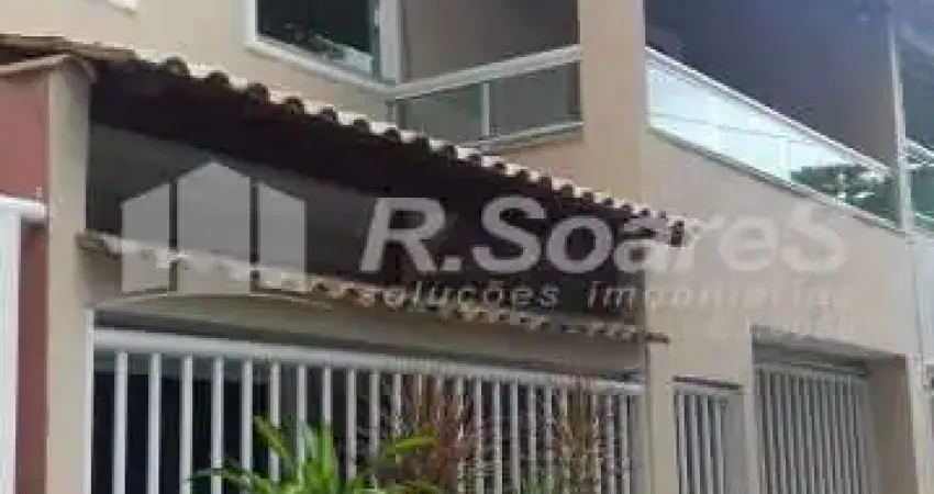 Casa em condomínio fechado com 3 quartos à venda na Rua Tejo, Vila Valqueire, Rio de Janeiro