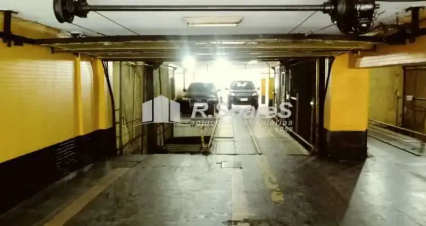 Ponto comercial à venda na Rua Beneditinos, Centro, Rio de Janeiro
