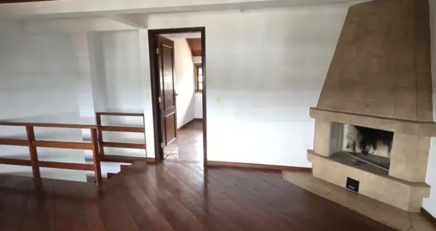 Lindo sobrado tríplex no bairro Boa Vista para locação.