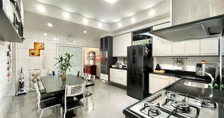 Casa com 4 quartos à venda no Ayrosa, Osasco 