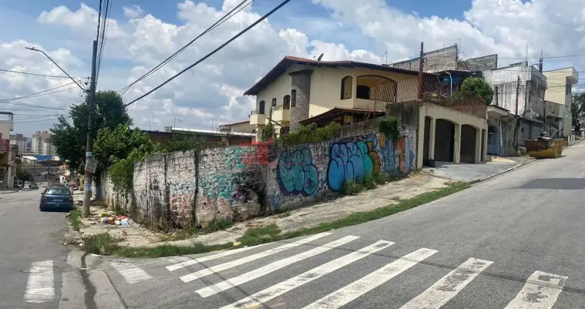 Terreno à venda na Vila Dirce, Carapicuíba 