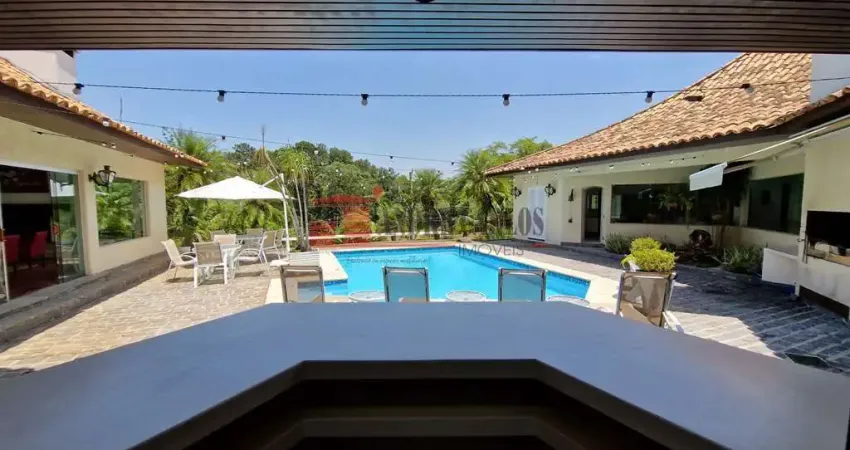 Casa em condomínio fechado com 4 quartos para alugar na Chácara Granja Velha, Cotia 