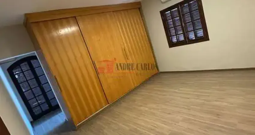 Casa com 3 quartos para alugar na Vila Cordeiro, São Paulo 