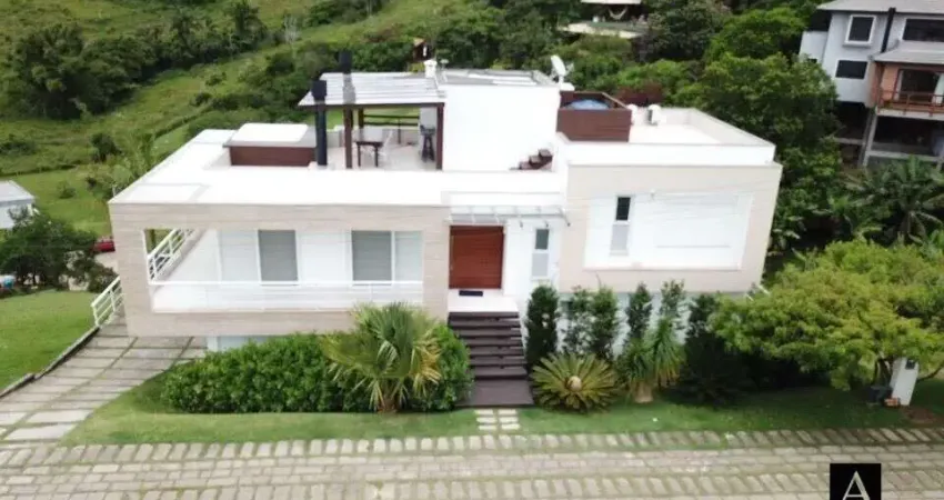 Casa Paz a Metros da Praia de Garopaba