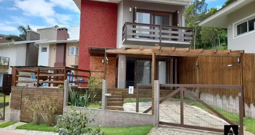 Casa com 3 quartos à venda na Rua Maria Nauk dos Santos, 229, Centro, Garopaba