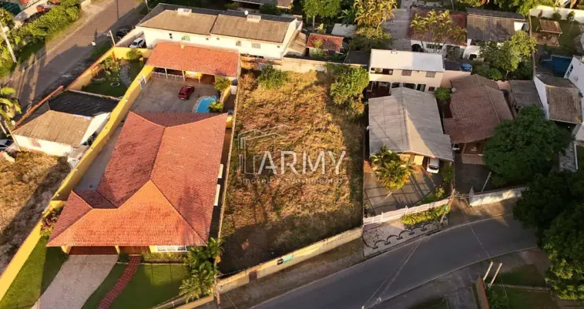 Terreno à venda na Rua Presidente Getúlio Vargas, 85, Estradinha, Paranaguá