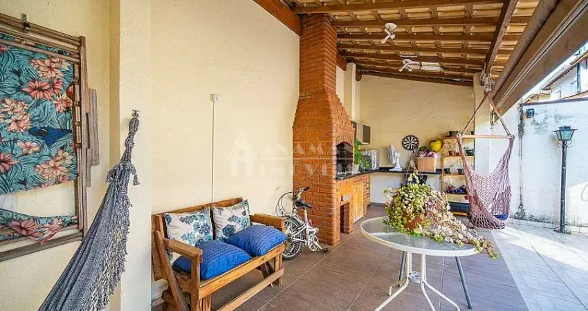 Casa em condomínio fechado com 3 quartos à venda na Rua Guarujá, Parque Rincão, Cotia