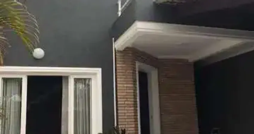 Casa de Alto Padrão com 3 Suítes e 3 Vagas em Jardim Fazenda Rincão, Arujá-SP: Imperdível!