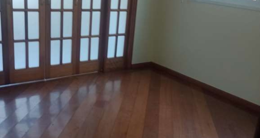 Oportunidade única: Casa à venda em São Paulo, Vila Portuguesa! 3 quartos, 3 banheiros, 3 vagas, 129m² de área.