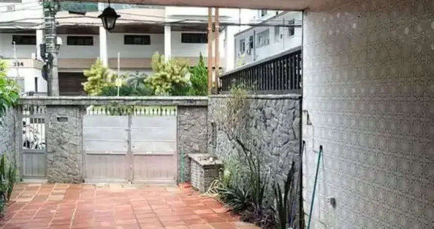 Casa com 4 quartos à venda no Boqueirão, Santos 