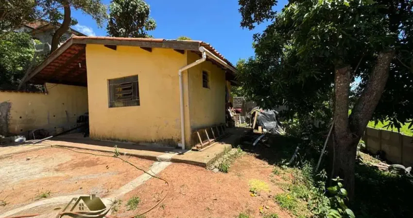 Terreno com edícula e projeto aprovado em Terra Preta, Mairiporã/SP