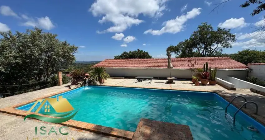 Bela chácara no estilo rustico com linda vista panorâmica para locação